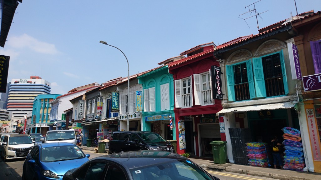 Rue avec immeuble de 2 étages Little India Singapour