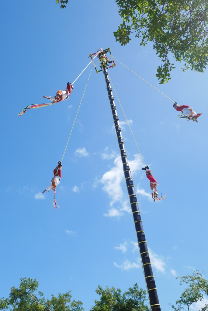 los voladores