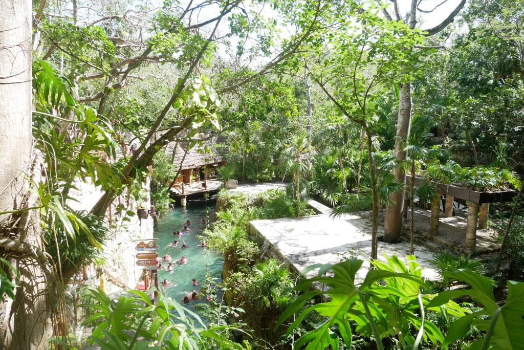 rivière sous-terraine xcaret