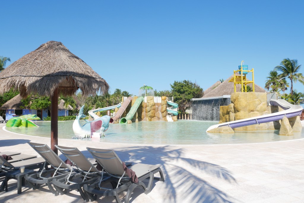 piscine grand palladium white sand