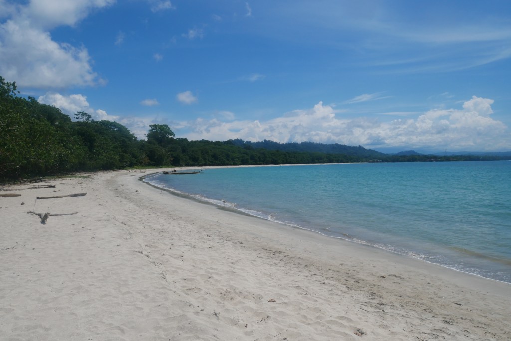 playa blanca Cahuita