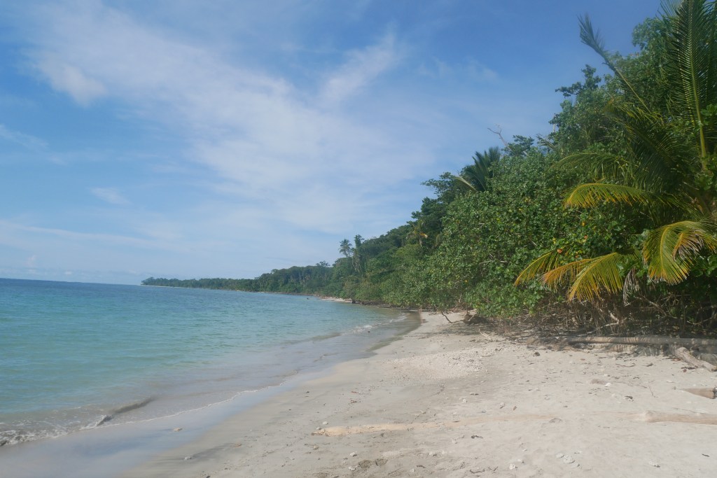 playa blanca Cahuita