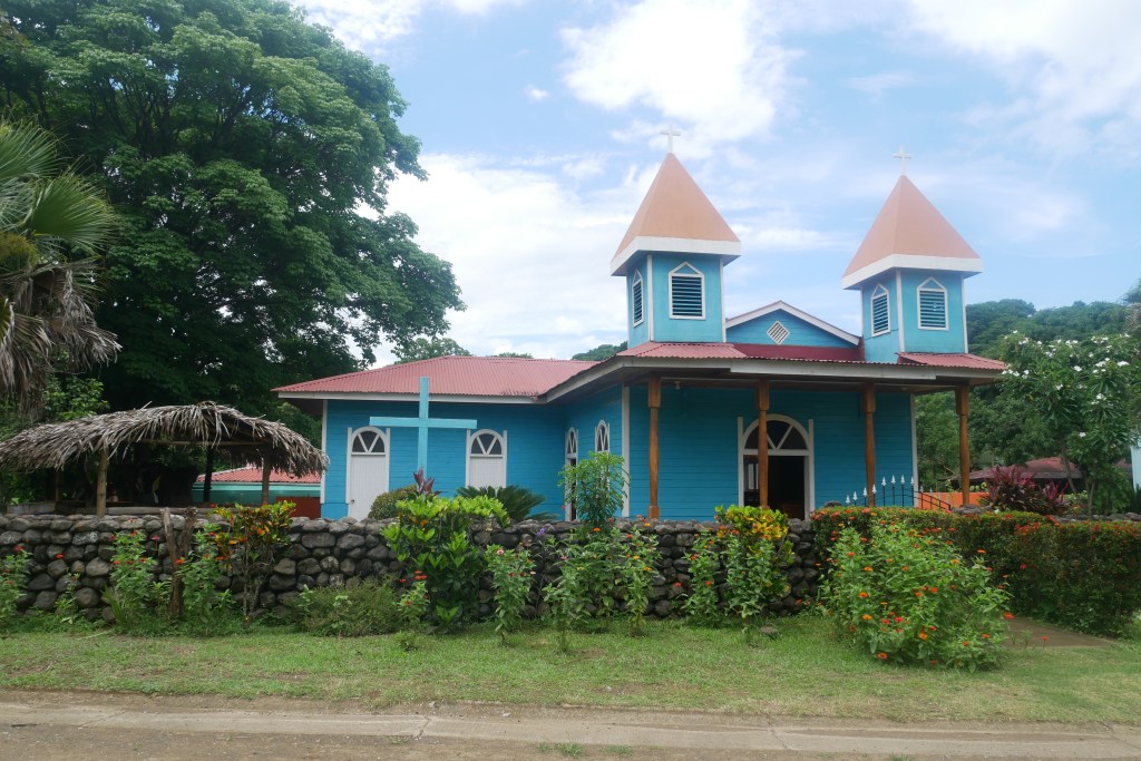 église bleue costa rica