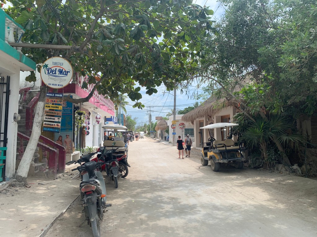 rue village Holbox