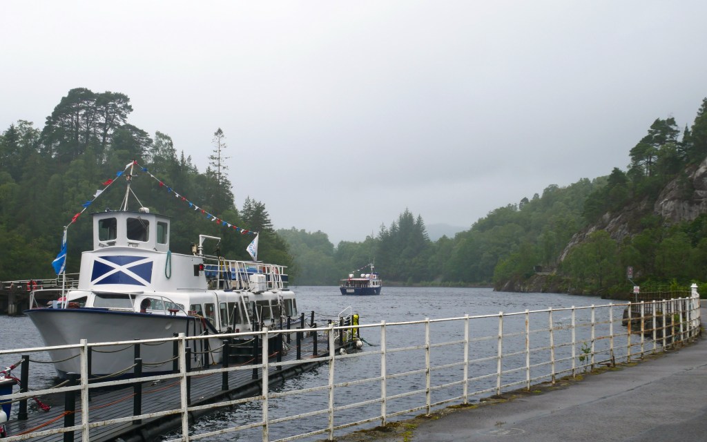 Bateau sur le loch Katrine