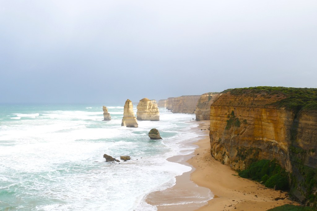 twelve apostles great ocean road