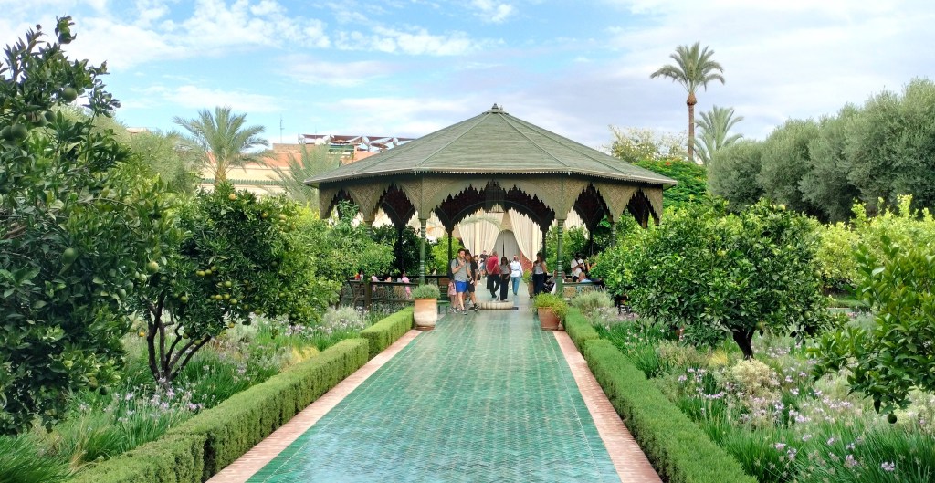 Pavillon et orangers jardin secret Marrakech