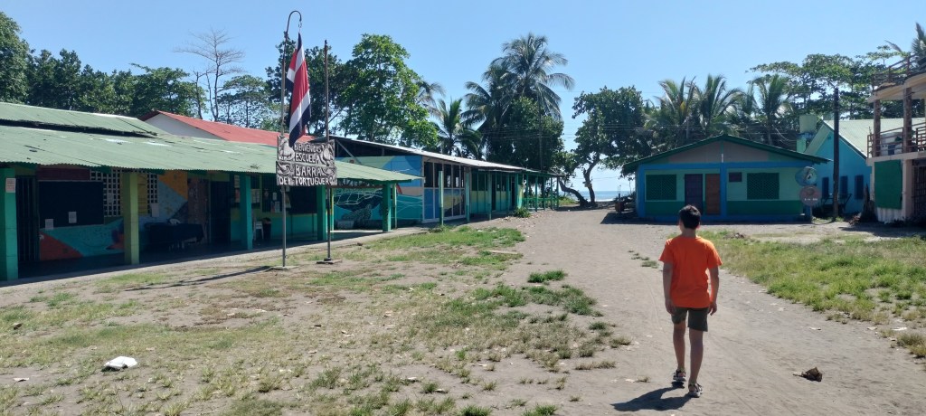 école Tortuguero Costa Rica