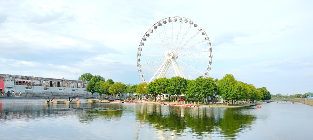 Grande roue vieux port de Montréal