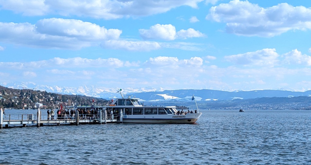 Bateau croisière sur le lac de Zurich