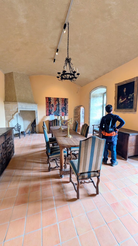Salle du château village Vogüé